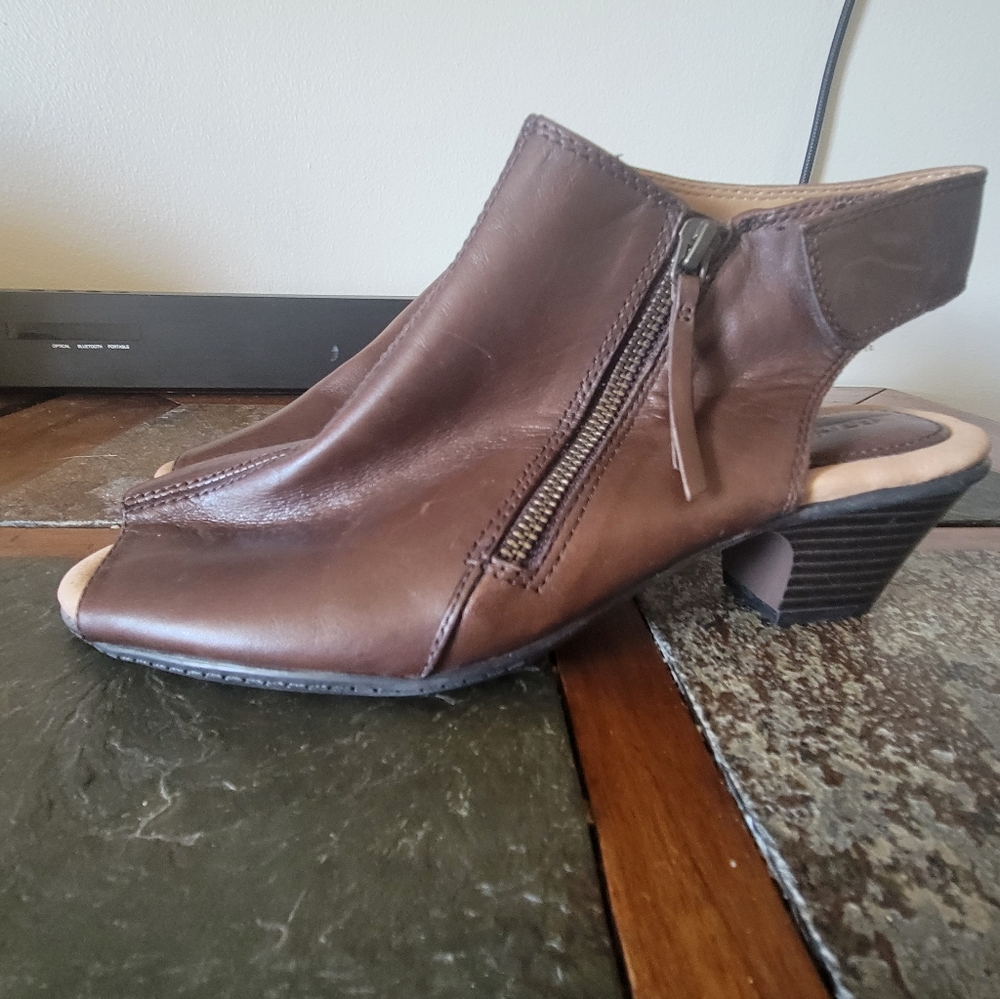 NEW EARTH Kristy ankle boot boot peep toe sandals